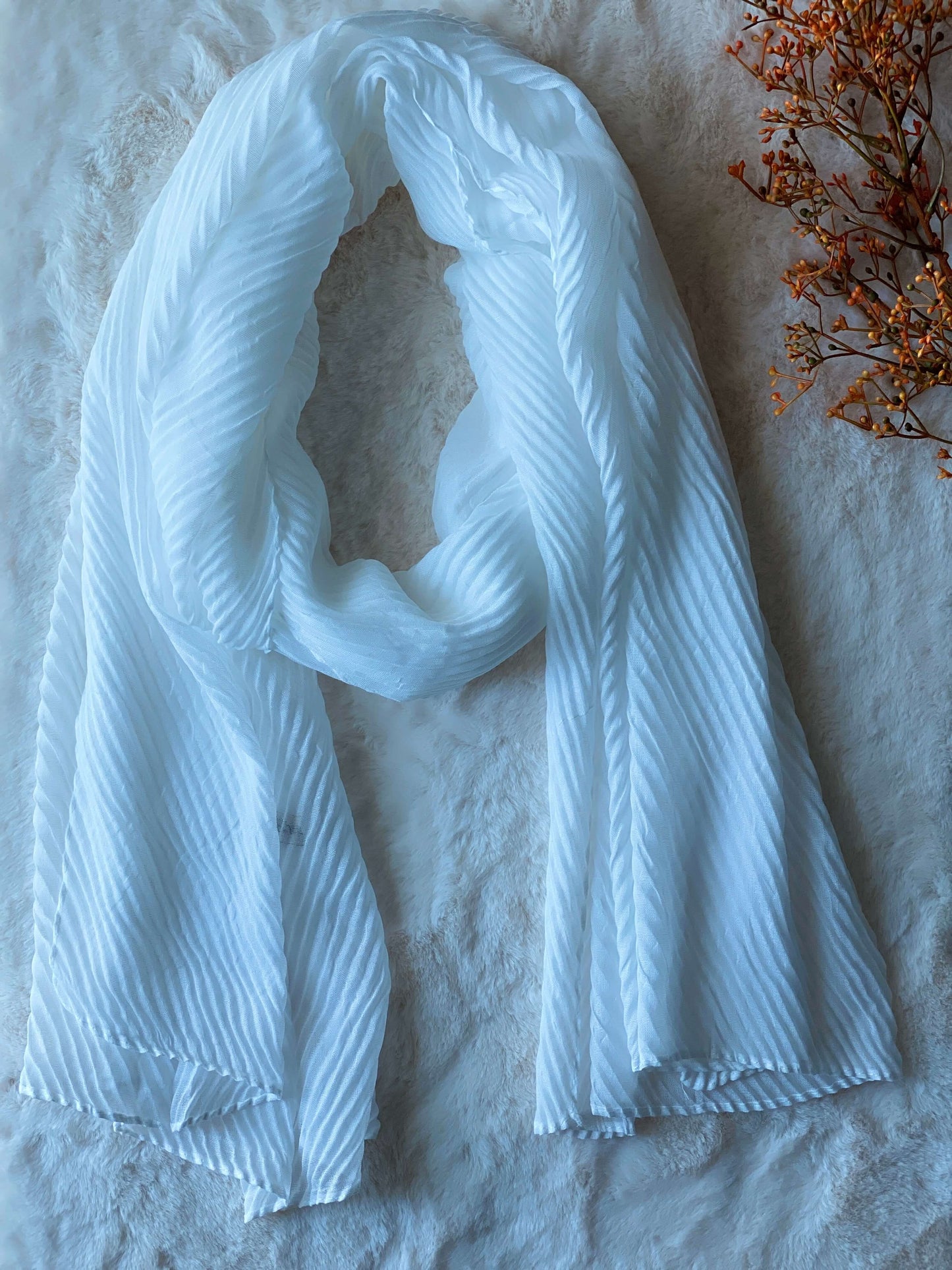 Snow White - Soft Crinkle Crimp Hijab